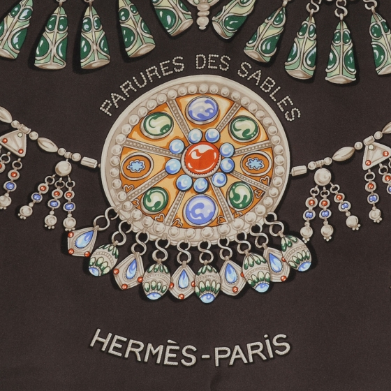 HERMÈS シルクスカーフ FARURES DES SABLES HERMÈS シルクスカーフ FARURES DES SABLES