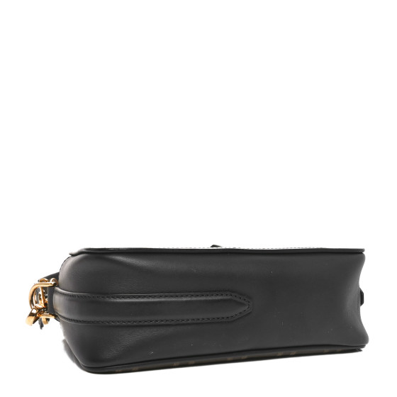 FENDI  黒 ナイロン製未使用品17日迄セール FENDI Patent FF 1974 Embossed Medium Shopping Flap Bag Black