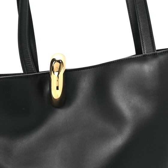 【関税＆送料込み】Jacquemus 'Le Bambola Moyen' Black Shoul JACQUEMUS Smooth Calfskin Le Bambola Moyen Black 1689443