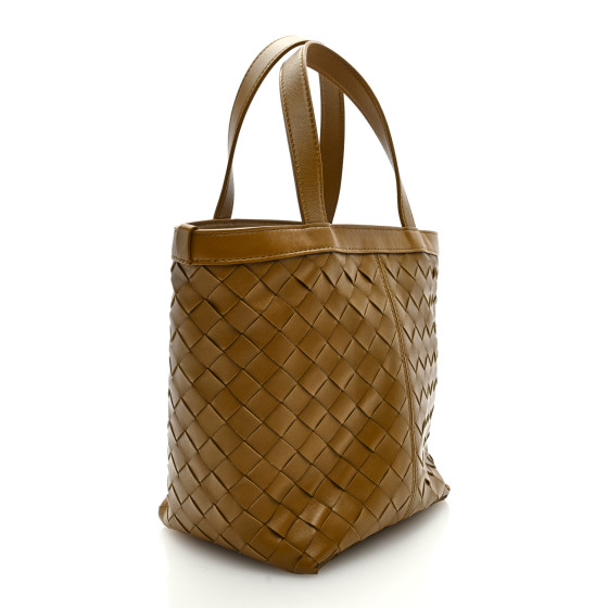 【夏のお出かけに】BOTTEGA VENETA フリップフラップクラッチ 夏のお出かけに】BOTTEGA VENETA フリップフラップクラッチ