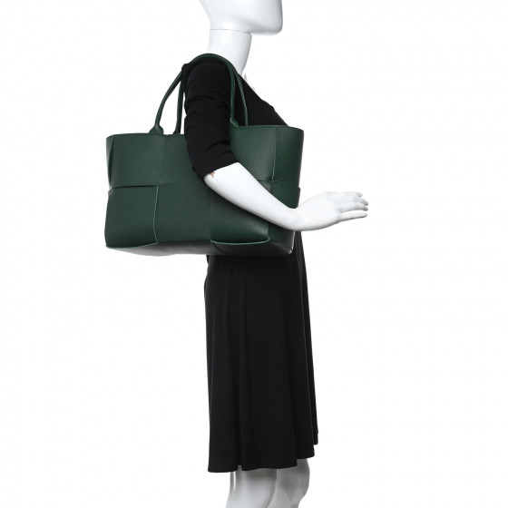 BOTTEGA VENETA Calfskin Maxi Intrecciato Medium Arco Tote