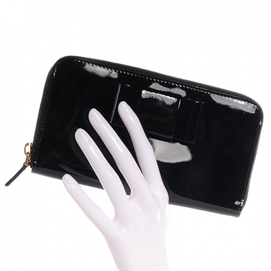 mii様 MIU MIU Patent Bow Zip Around Wallet Black 66613 | FASHIONPHILE