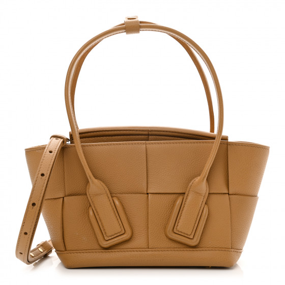 BOTTEGA VENETA MINI ARCO/ミニアルコ ショルダーバッグ*BEIGE系 BOTTEGA VENETA Grained Calfskin Maxi Intrecciato Mini Arco