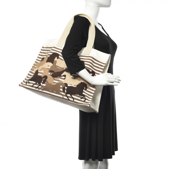 HERMES Cotton Canvas Chevaux En Camouflage Beach Bag 532754