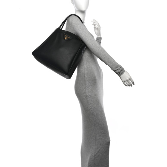 【関税&送料込】Prada Large Hobo Bag In Soft Lux Leather Prada Black Soft Calfskin Leather Hobo Bag | Yoogi's Closet