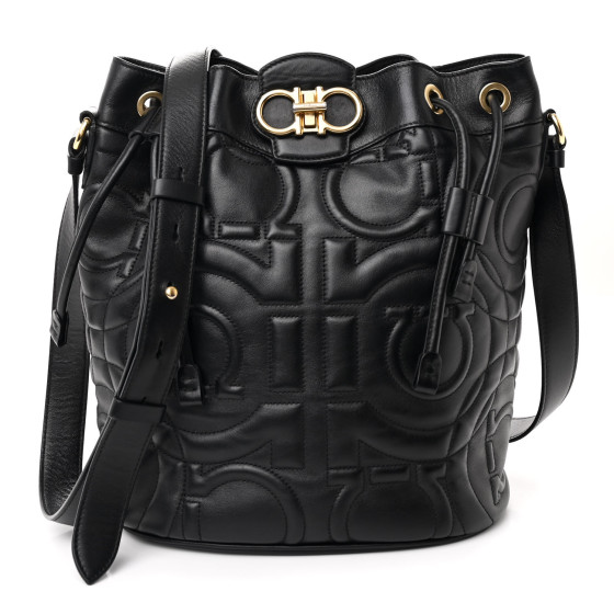 【SALVATORE FERRAGAMO】GANCINI BUCKET BAG Gancini outline bucket bag (XS) - Women | Ferragamo