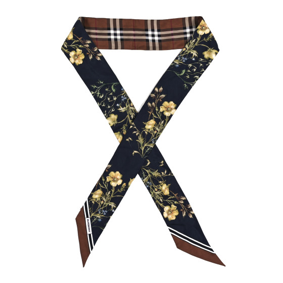 BURBERRY｜ (Skinny Reversible Vintage Silk Scarf (809455 FCF075E9-F00C-4DEF-BD47-