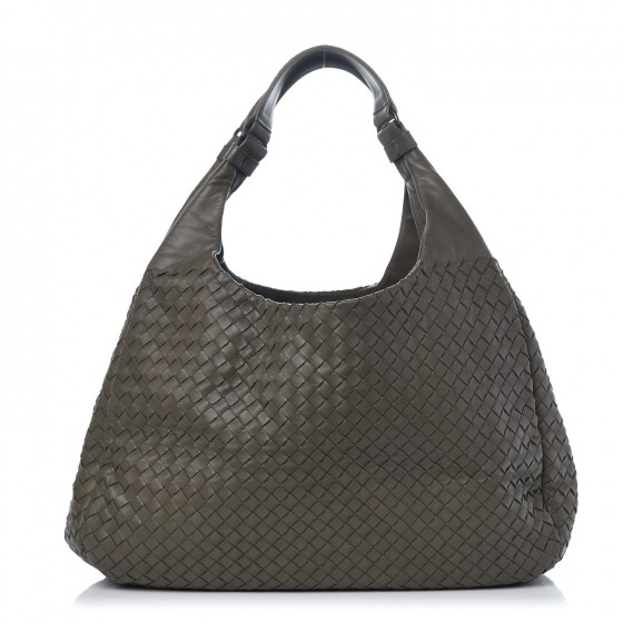 バッグ BOTTEGA VENETA Intrecciato Campana Bag Bottega Veneta Intrecciato Campana Shoulder Bag in Pink