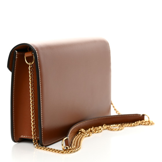 【関税込】WALLET ON CHAIN TRIOMPHE IN SHINY CALFSKIN Women's Wallet on chain Triomphe in shiny calfskin | CELINE