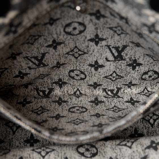 LOUIS VUITTON Monogram Jacquard Denim Onthego MM Black