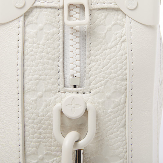 LOUIS VUITTON Taurillon Monogram Solar Ray Soft Trunk Powder