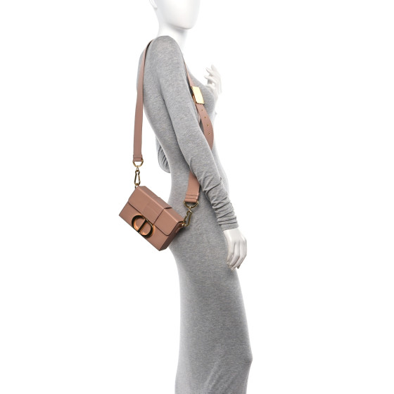 30 Montaigne マイクロバッグ 30 MONTAIGNE マイクロバッグ（普段使いにもDior 30 MONTAIGNE