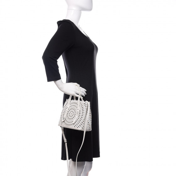 【ALAIA】Ivory Vienne laser-cut calfskin leather【ランク:A】 Alaïa | Mina 20 vienne circulaire beige leather tote bag