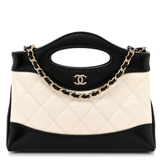 シンプルで上品なデザイン♪【CHANEL 】31 nano バッグ White 31 Nano Shopping Bag Light Gold Hardware – REDELUXE