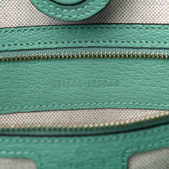 mint❁MINTGREEN　　GUCCI ベージュ GGパターン ポーチ ea92c2fa772e98f2c640b270d21740