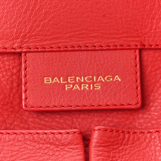 BALENCIAGA Veau Souple Papier A4 Zip Around Tote Rouge