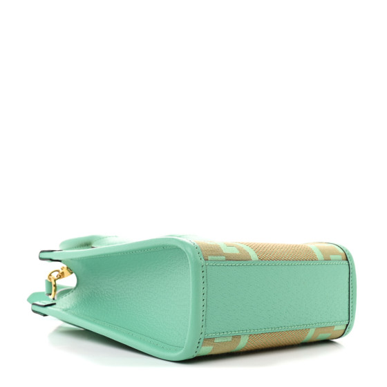mint❁MINTGREEN　　GUCCI ベージュ GGパターン ポーチ mint❁MINTGREEN様専用 GUCCI ベージュ GGパターン ポーチ