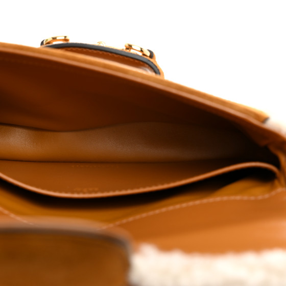 ショルダーバッグ・ポシェット 1955 Horsebit Suede Tote Bag with Shearling-Trim Gucci 1955 Horsebit Mini Brown Suede Tote Bag with Shearling