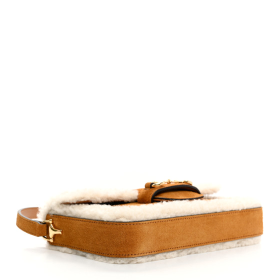 ショルダーバッグ・ポシェット 1955 Horsebit Suede Tote Bag with Shearling-Trim Gucci Light Brown Suede and Shearling Horsebit 1955 Small