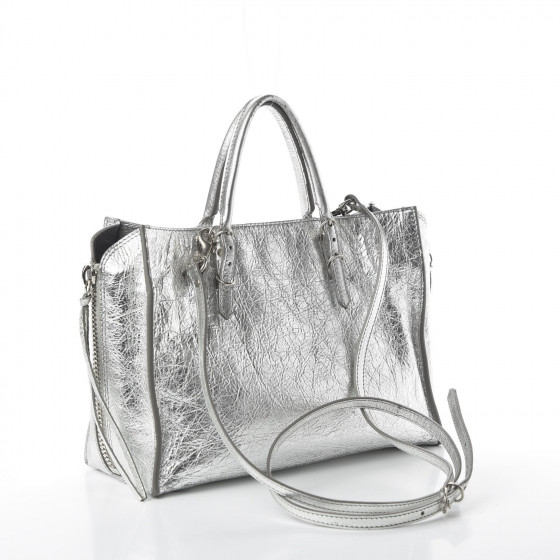 Pページ　A42 BALENCIAGA Metallic Calfskin Papier A6 Zip Around Tote