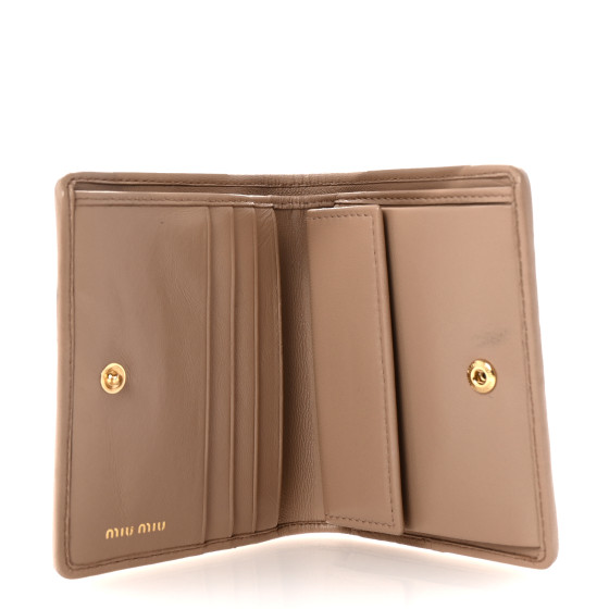 折りたたみ財布 Miu Miu Quilted Nappa French-Flap Wallet Miu Miu Quilted Nappa French-flap Wallet | italist | REVERSIBLE