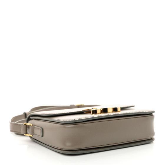 CELINE - み CELINE Shiny Calfskin Teen Triomphe Pebble 1677964
