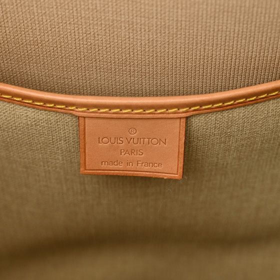 LOUIS VUITTON Monogram Excursion Shoe Bag 1666261 | FASHIONPHILE