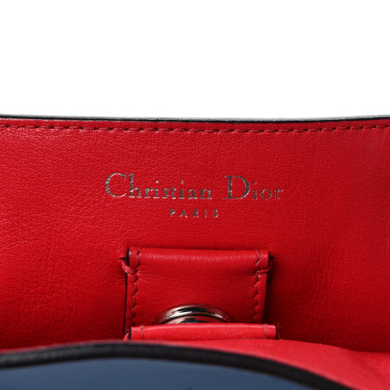 red Dior リボン CHRISTIAN DIOR Smooth Calfskin Medium Diorissimo Tote Light