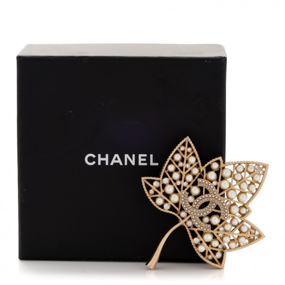 CHANEL150ML daishin CHANEL Metal CC Diamond Quilted Brooch Light Gold 1700156