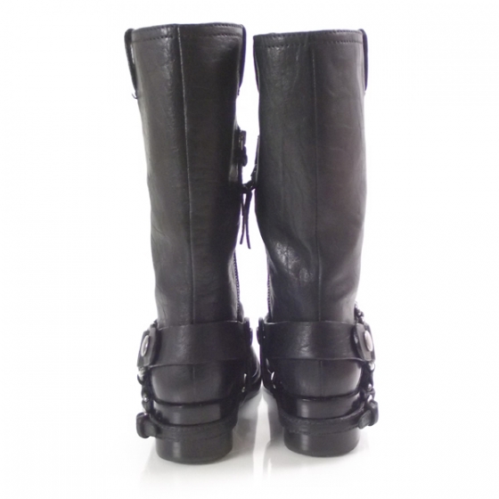 MIU MIU フロックヒルアンクルフツ 5TK057FM0803AQP F0002 Miu Miu Black Patent Leather Curved Heel Open Toe Vernice