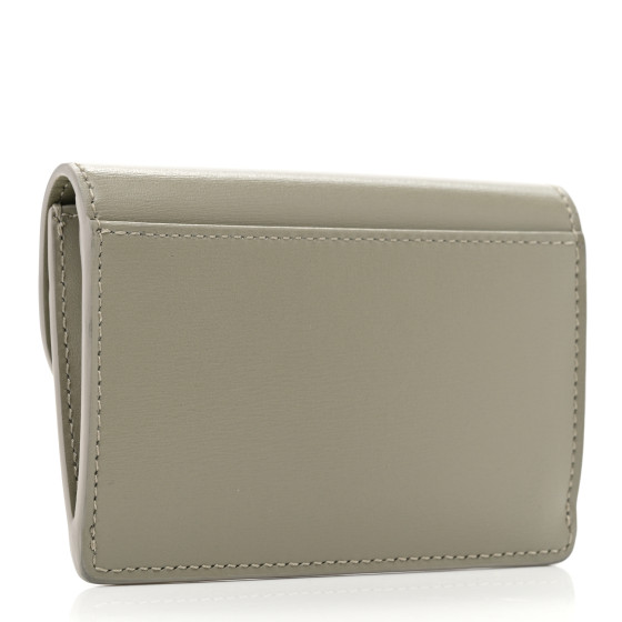 希少品◆入手困難♪【CELINE】flap card holder 財布 Light Clay CARD HOLDER WITH FLAP TRIOMPHE IN SHINY CALFSKIN - LIGHT