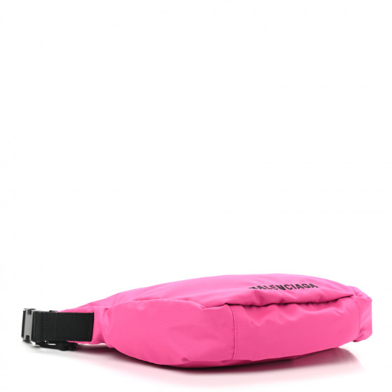 【BALENCIAGA】チェーンbag ミディアム ロゴ pink／blackカラー BALENCIAGA Recycled Sport Nylon Logo Embroidered Large Wheel