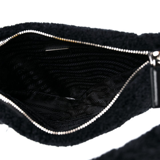 PRADA＊Triangle terrycloth shoulder bagショルダー＊送込 PRADA Terrycloth Triangle Shoulder Bag