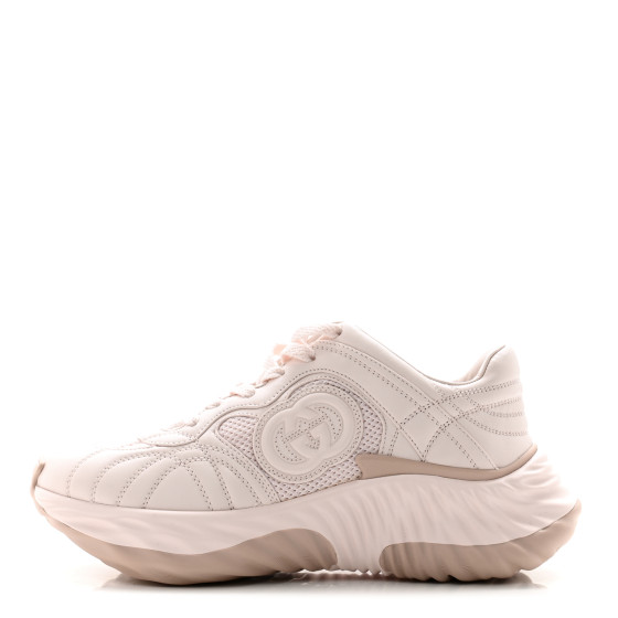 スニーカー GUCCI WOMENS SNEAKER WITH INTERLOCKING G GUCCI Calfskin Interlocking G Ripple Womens Platform