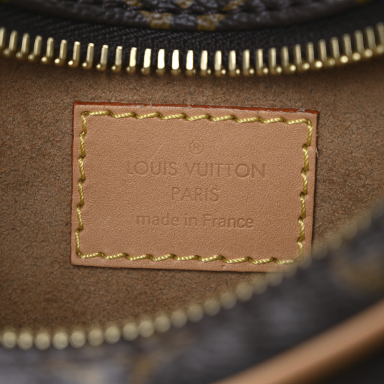 LOUIS VUITTON Monogram Loop 1697025 | FASHIONPHILE