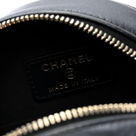 バッグ Chanel CHANEL Lambskin Quilted Chanel 19 Round Clutch With Chain