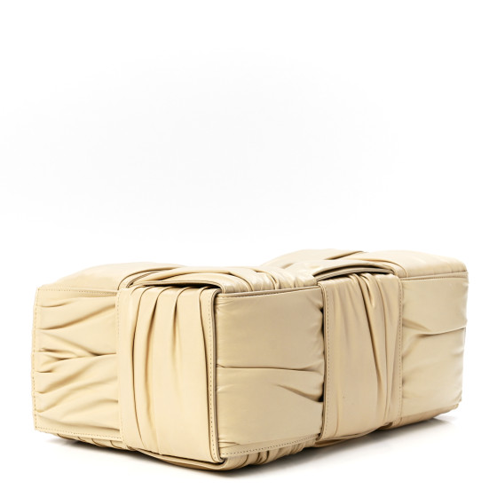 直営店☆BOTTEGA VENETA☆ INTRECCIATO Foulard スモールポーチ BOTTEGA VENETA イントレチャートレザー スモール ポーチ | NET