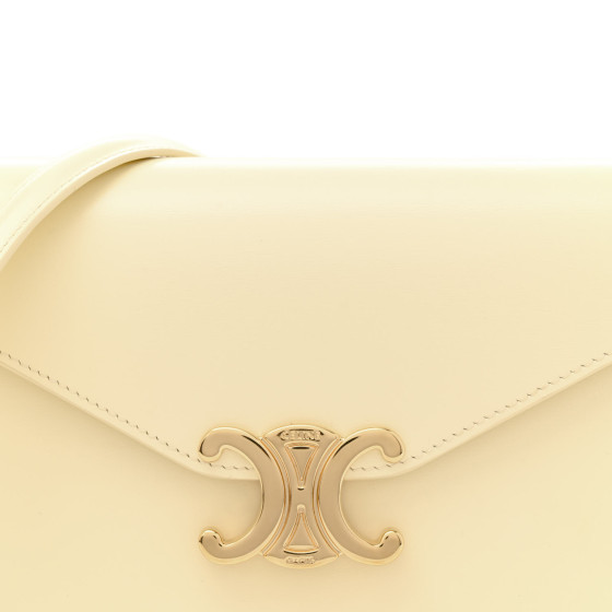 ショルダーバッグ・ポシェット Celine Celine Wallet On Chain Triomphe Shiny Calfskin Sunlig CELINE Shiny Calfskin Triomphe Margo Wallet on Chain