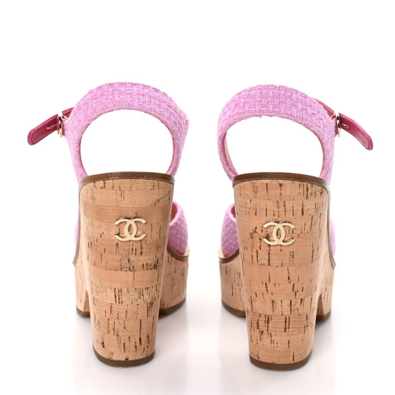 [CHANEL]★Pink Wood wedge Sandals CHANEL Suede Calfskin Peep Toe Wedge Sandals 39 Light Pink
