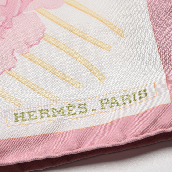 HERMES　カレ90 LES  PIVOINES SCARF Hermes Scarf Les pivoines 90 cm Chiffon Silk mousseline