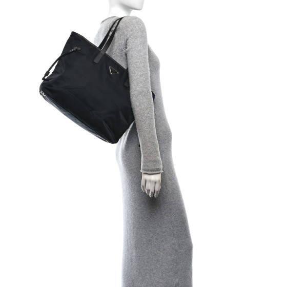 バッグ PRADA archive nylon tote handbag Black Prada - Black Nylon Zip Tote Bag | Mitchell Stores