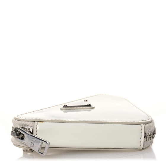 PRADA正規品/送料関税込み Logo triangle pouch bag Prada Triangle Logo Pouch | Black | FARFETCH