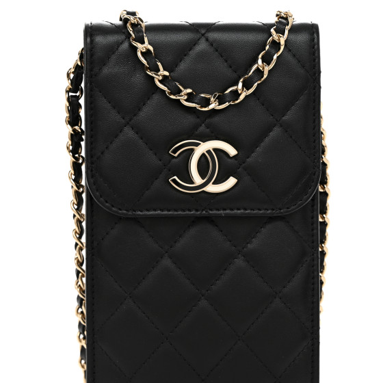 【CHANEL】chanel chevron phone holder with chain★ブラック Chanel Phone Case: Chevron Quilted Leather