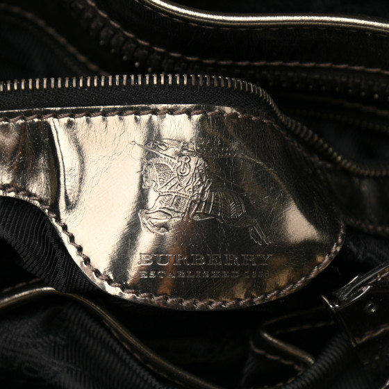 BURBERRY バッグ BURBERRY Metallic Patent Studded Rowan Pewter 1107214