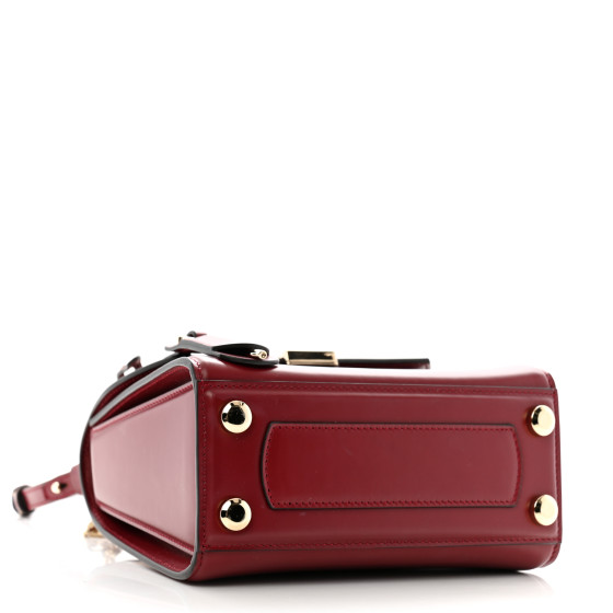 赤字商品/新品未使用 Salvatore Ferragamo サイズ8 SALVATORE FERRAGAMO Smooth Calfskin Small Boxyz Red 1678842