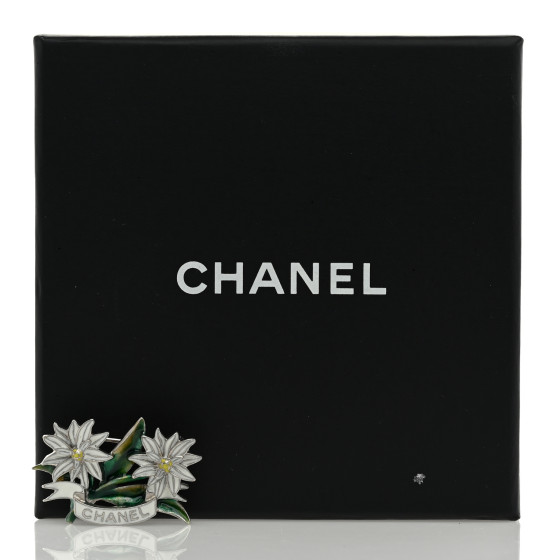 CHANEL Metal Resin Flower Brooch White 1678218 | FASHIONPHILE