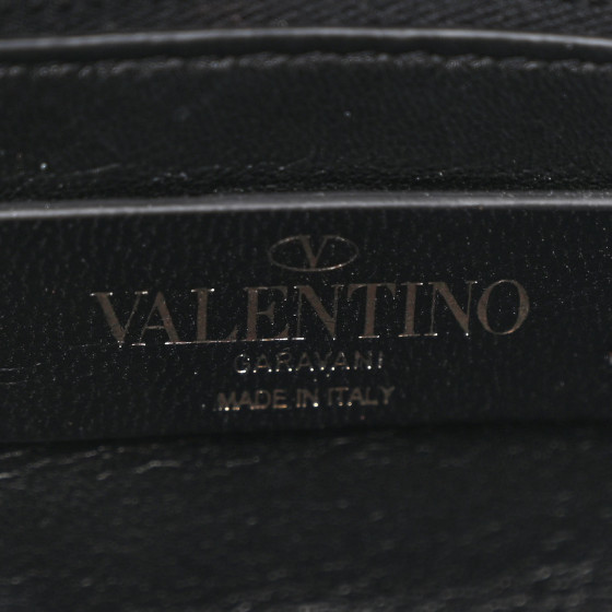 【関税&送料込】Valentino Garavani Black Nappa Leather Chrom VALENTINO GARAVANI Nappa Monochrome Medium Roman Stud