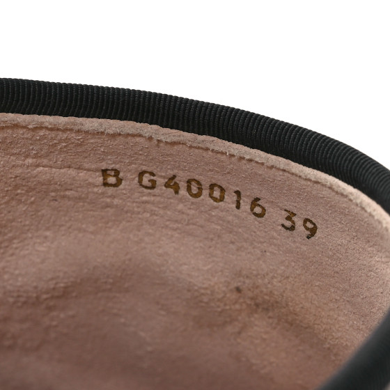 ラグジュアリーな足元へ【CHANEL】ムートン CCロゴ CHANEL Crumpled Goatskin CC Espadrille Mules 39 Beige Black
