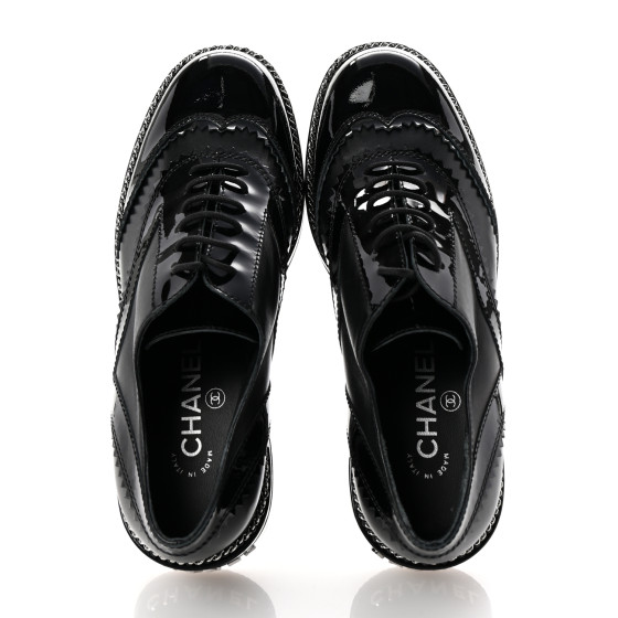 CHANEL ブラック ローファー38 CHANEL Lambskin Quilted CC Turnlock Loafers 38 Black 1043361