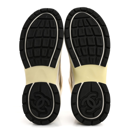 CHANELペチコート CHANEL Fabric Laminated Calfskin Stretch CC Sneakers 39